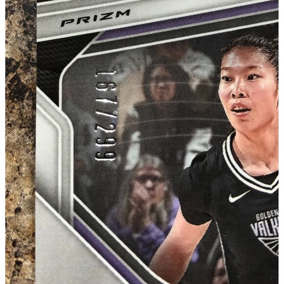 2025 Panini Prizm WNBA Kaitlyn Chen Red Pulsar Prizm 167/299 - Picture 3 of 3